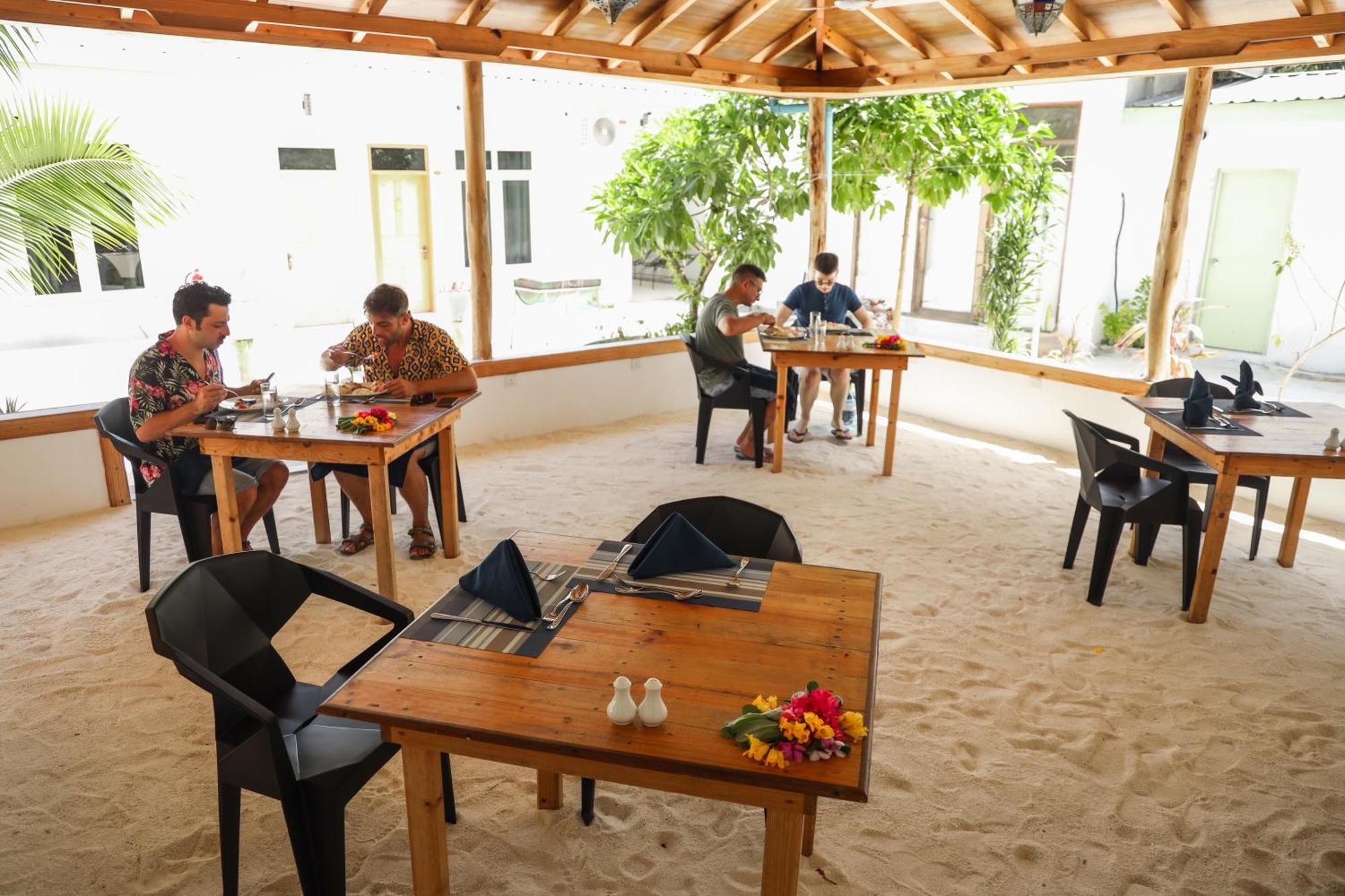Shifa Lodge Maldives Feridhoo Esterno foto